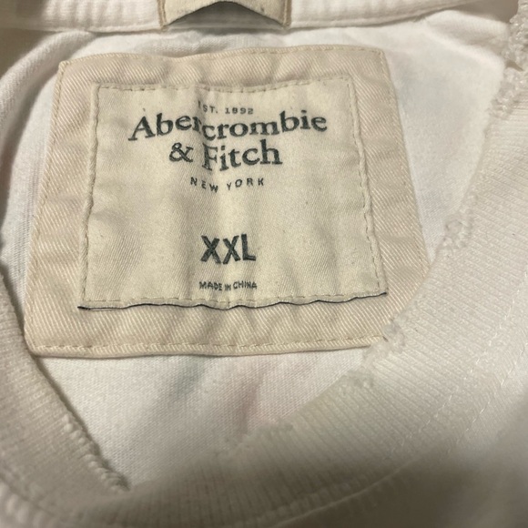 White Abercrombie men fitted tshirt xxl - Picture 3 of 4